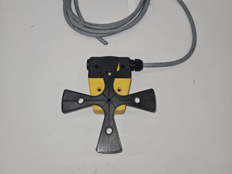 7dd4bb1e-7d7f-4696-9d6c-6bfa48af6153-4