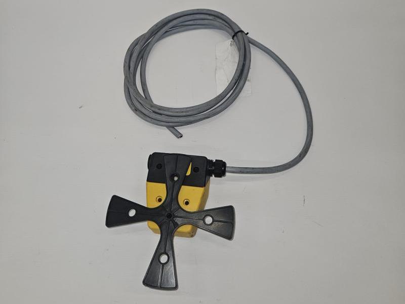 dd79b659-518f-41ed-98e7-b1218bbf651e-4